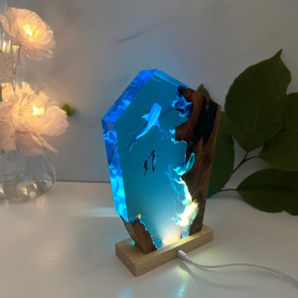 Whale Shark Resin Lamp – Ocean Night Light for Scuba Diving Lovers